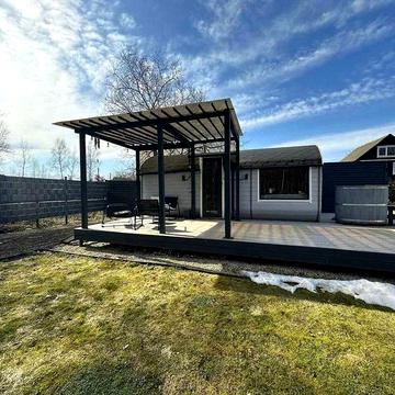 Продаж діючого бізнесу з дачним будинком