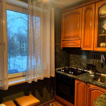 Оренда однакімнатної квартири по вул Івана Рубчака