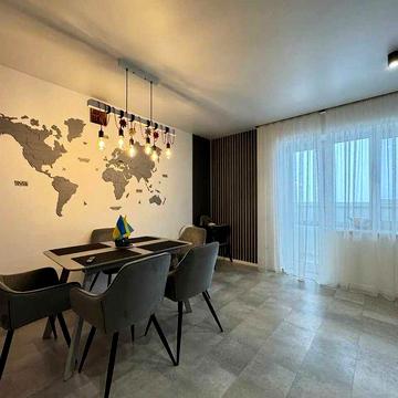 Трикімнатна в обжитій новобудові біля річки по Вигідній ціні!