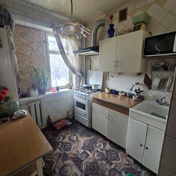 Продам 3х комнатную Салтовка  8х/з