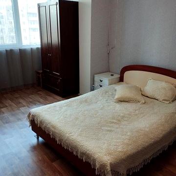 Сдам 2х ком кв-ру м.Харьковская,Позняки ул.Ахматова