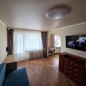 Квартира оренда на довгий строк двокімнатна Кобилянського 199.