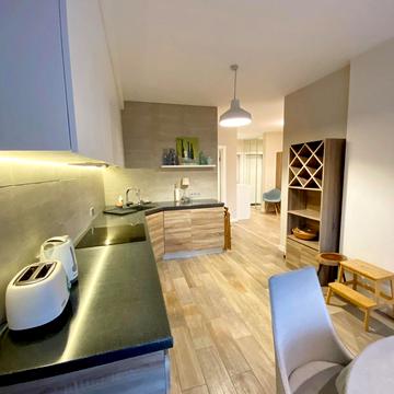 Михайла Донця вул., 2-А