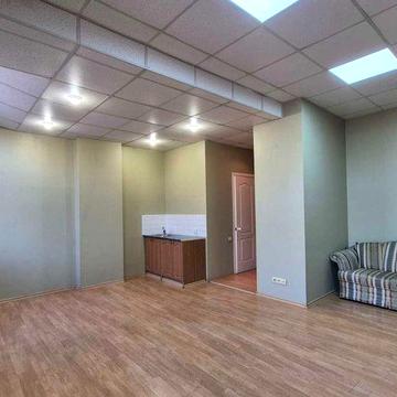 ПРОДАЖ, 2-кімн. квартира в Олександрівському районі, самий Центр міста