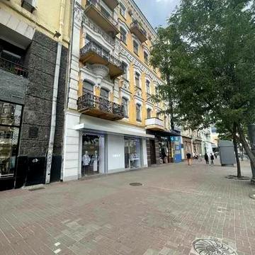 Продаж 2х-кімнатної квартири в центрі Києва.