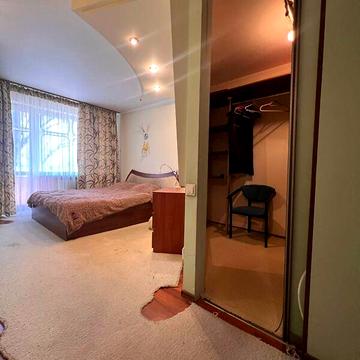 Довгострокова оренда 2к Квартира Наукова вулиця