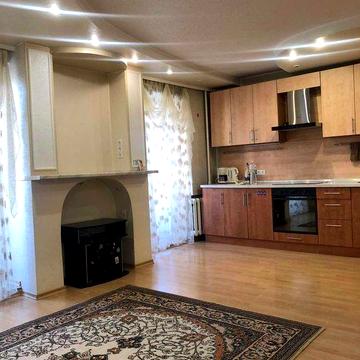 Сдам 2- ком квартиру Холодная гора (до метро 7 минут, 3 этаж)