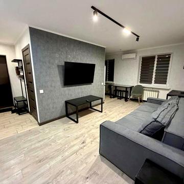 Оренда трикімнатноїквартири з ремонтом. Браїлки.