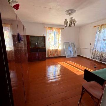 Продаж житлового будинку