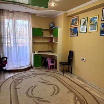 Продається 2-кімнатна квартира