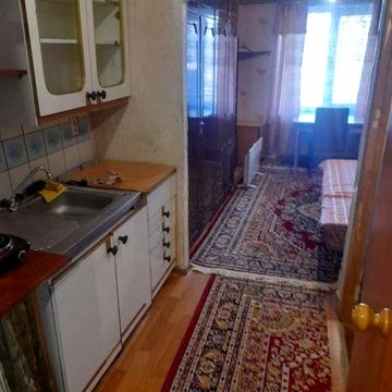 Продам малогабаритну квартиру .