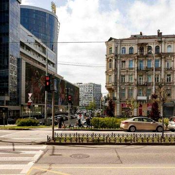 Продаж 3 квартира 92 м Еспланадна Центр Палац Спорту Гуллівер ремонт