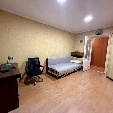 Двокімнатна квартира на ЛИПКАХ з РЕМОНТОМ