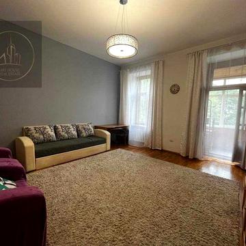 Царська квартира 75 м² у серці Києва — тиша двору на Саксаганського!