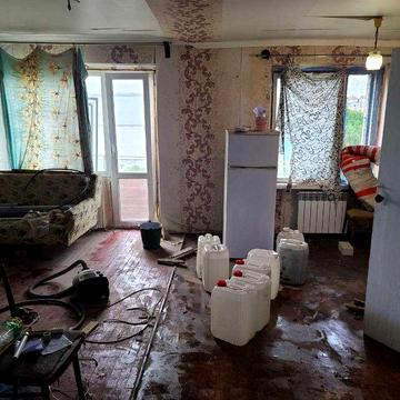 Продаж 3к квартири 72 кв. м на вул. Будівельників 14  Кирова Титова