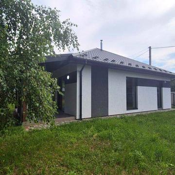 Просторий будинок 110 м² з ремонтом, кухнею та ділянкою 6 соток