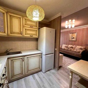 Оренда однакімнатної квартири по вул Політехнічна