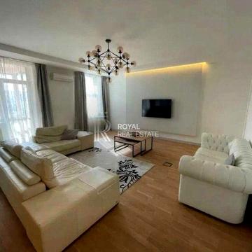 Оренда Просторої Квартири бул. Лесі Українки 7А Печерськ Центр