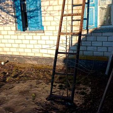 Продам хату у селі Вознесенське Золотоніського рну Черкаської обл