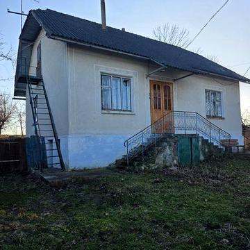 Продам  домоволодіння на хуторі! Для тих хто любить жити віокиемлено!