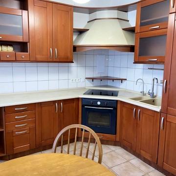 Черняховського вул., 12