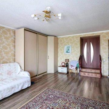 Продам будинок біля ставку