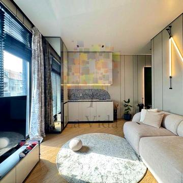 Продаж 1к квартири в центрі міста/43 м2/Дизайнерський ремонт