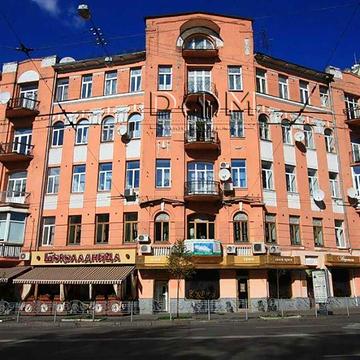 Продаж багатокімнатної квартири. вул. Січових Стрільців 58/2-А,  Без%