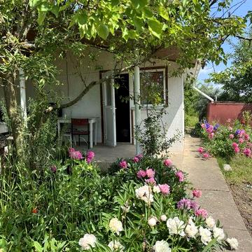 Продаж дачного будинку з сауною