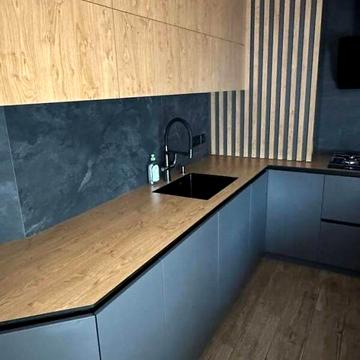 Продаж 3к Дім Озерна вулиця