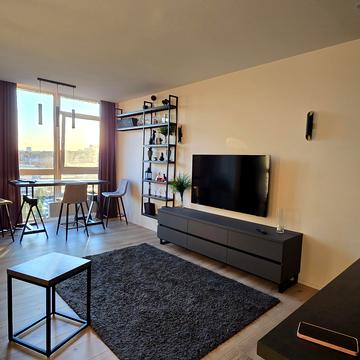 Предславинська вул., 40