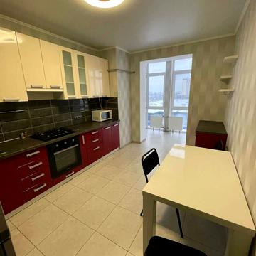 Василя Симоненка вул., 117