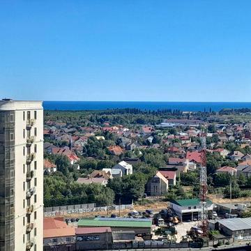 Сдаю квартиру на 2-3 месяца( своя евродвушка)