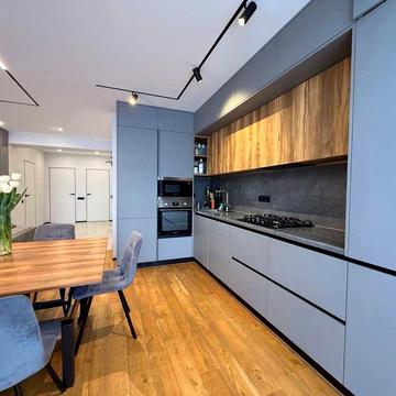 Продаж 3-х кімнатної квартири з сучасним ремонтом