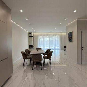 Продаж кутового таунхаусу.