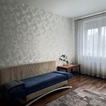 Сдам квартиру на 7м небе Авангард