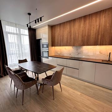 Академіка Філатова вул., 2