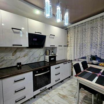 Затишна трикімнатна квартира в районі Фрегат