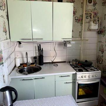 Продам хорошую 2-х комнатну квартиру район «острова»