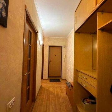 Продам 2-х кімнатну квартиру, вул.Новокримська,3