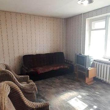 Продам 2-кімнатну квартиру неподалік центру по низькій ціні