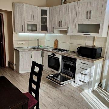 Оренда двокімнатної квартири,центр.