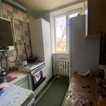 Продам 2х комн правый берег/ сертификат