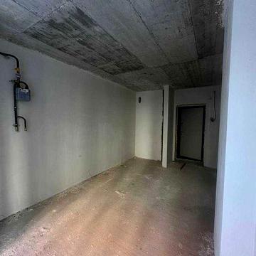 1 кім квартира біля парку в зданому будинку