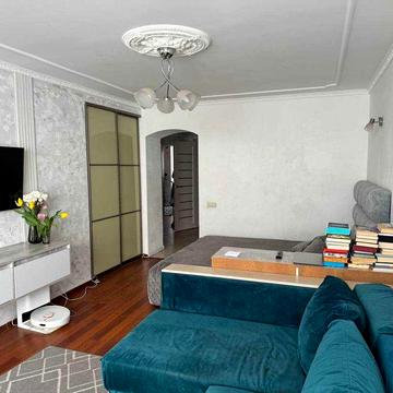 2-кімнатна з ремонтом та меблями, 7 хв до Центру!