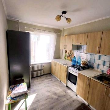 Здається 2 кімн кв-ра Осіпенковский мкрн, Правий берег