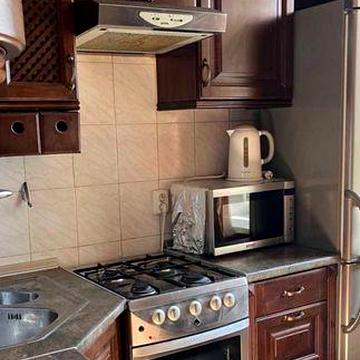 Аренда 1-й квартиры  Лукьяновка