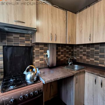 1-ша Новопоселенська вул., 1