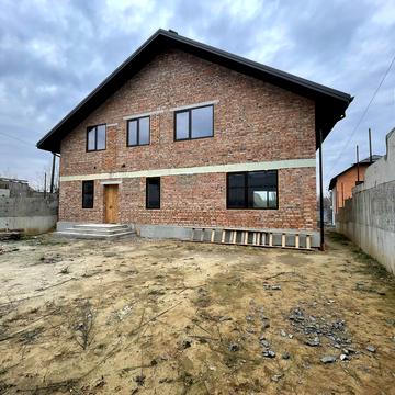 І. Богуна вул., 155