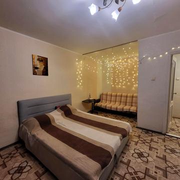 Сімї Глодан вул., 4